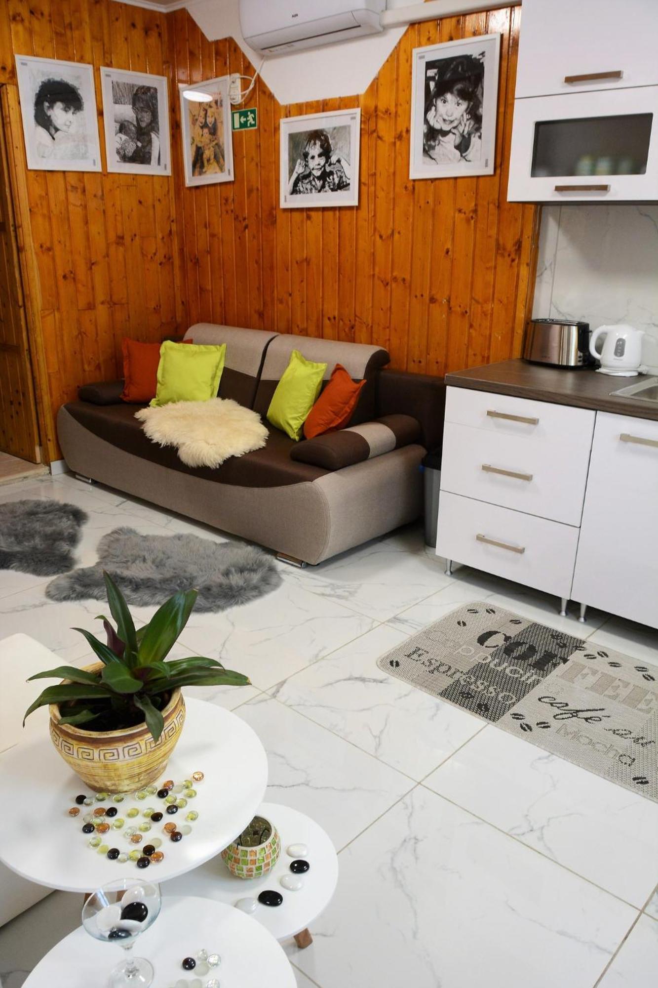 Unicum Vendeghaz Otel Abádszalók Dış mekan fotoğraf